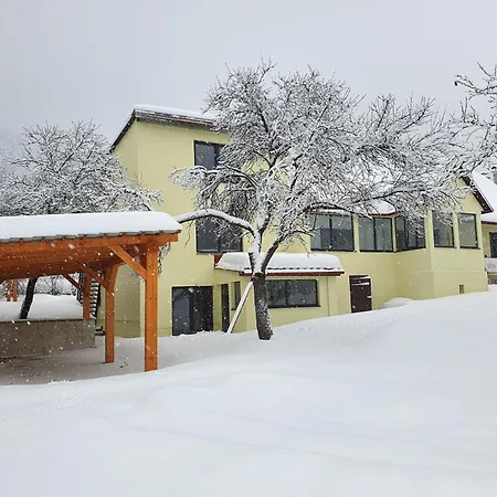 Cely Apartmanovy Dom Donovaly-hanesy So Saunou Nyaraló Dóval